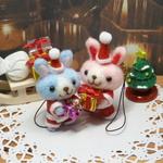 ピンクと水色のサンタウサギからメリークリスマス☆彡