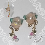 【幸運&守護】[送料無料]お花とワイヤーのゆらゆらピアス/イヤリング　レジン　スワロフスキー　ゴールド　星　ピンク　葉っぱ　ワイヤークラフト　パール
