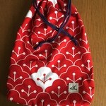 赤いお花のお着替え袋