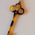 大きなべっこうのキー🔑ネックレス💖