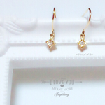 【SALE】キラリと上品な小さなピアス