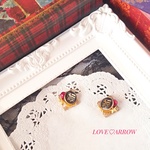〔1点もの〕アンティークレディ♡ボタンイヤリングorピアス（REDver）