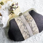 アンティーク刺繍レース＆パープルリネンがま口バッグリーフ
