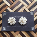 白花ピアス