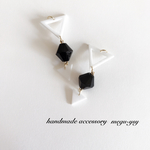 white triangle×mini white triangleピアス