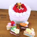 ①♪フェルトおままごと♪苺のケーキの入れ物andショートケーキ
