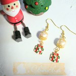 クリスマスプレゼントのピアス《イヤリング》