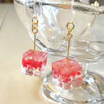 ○キューブピアス(いちごみるく)○