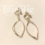 流行*ねじれイヤリング(ピアス)