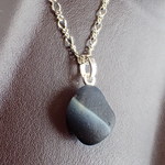 オーダー品   ブラックシーグラスのペンダントトップ