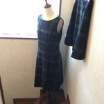 グリーンのタータンチェックのワンピース