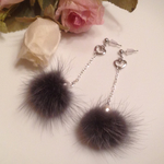 【SALE】ミンクファー＊ハートとパールが揺れるピアス(グレー)