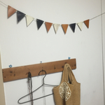 送料込☆料金値下げ☆革製フラッグオーナメント