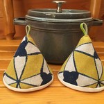 2個セット★三角鍋つかみ★staub ルクルーゼ等にいかがでしょうか？　ミトン　鍋つかみ　北欧