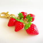 丸ごといちごのキーホルダー