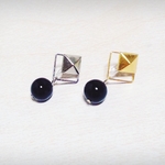 【再販】厄年・厄除け　スクエアスタッズ×一粒オニキス　ピアス/ノンホールピアス 