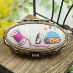 花刺繍のソーイングセット（ブルーのピンクッション）お一人様1点まで
