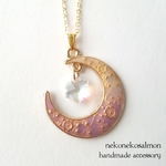 pastel pink snow moonネックレス