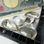 特売セール品♪No.00013：天然水晶雫5個セット：クォーツドロップ♪ 原石.鉱石.鉱物.上質天然石の幻想的なファンタジーアイテム♪