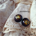 viola tiger eye レジンピアス（グリーン）ヴィンテージ風