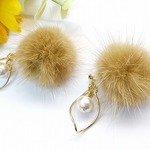【再販!!】コットンパールとミンクファーキャッチピアス（ブラウン）