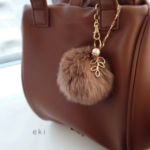  金の小枝とカフェオレ色ビッグファーのバッグチャーム　under the tree Ⅰ :  bag charm