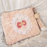 ちょうちょの刺繍のICカードケース