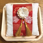 丸菊と巴紋の和リングピロー