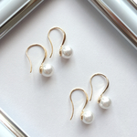 ピアス