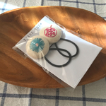 刺繍♡クルミボタンのヘアゴム