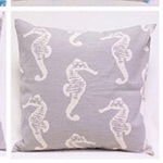 グレータツノオトシゴクッションカバー