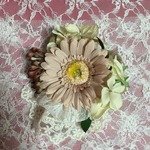 【在庫セール】Gerberaコサージュ(No.2 smoky pink)