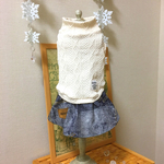 再販×4！U／Shiho《Sサイズ》生成りのアラン風ニット×リアルデニムプリント生地のワンピース犬服