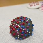 刺繍ブローチ（カーキ）　もったいないから