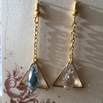 アシンメトリー三角ピアス(イヤリング)