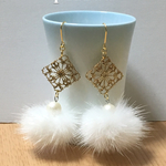 ホワイトファーのpierce