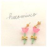 チューリップのピアス（ピンク）