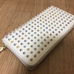 ラシカル スタッズ長財布 白エナメルにグラデーションスタッズst001