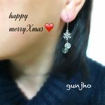 冬  銀の雪 とスノービーズのピアス／ノンホールピアス   クリスマスプレゼントにも✨ラッピング無料