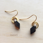 ひし形べっ甲ピアス