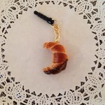 (uさまおとり置き品)チョコクロワッサンのイヤホンジャック