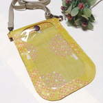 入れたまま操作できる！スマホポシェット さらに大きめサイズ  木に咲くお花  からし＊