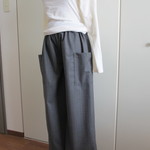 ウールのワイドパンツ