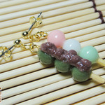 三色団子と草団子のピアス