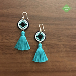 ビーズ刺繍タッセルピアス(樹脂ポストフック無料変更)