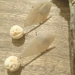 Bonheur vintage 一点のみ 貝とお花のイヤリング