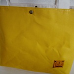 バイカラー深めトート☆カラシ×生成り☆帆布＆本革タグ