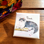 邪魔するねこ缶バッチ【本】