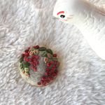 ご注文品 刺繍ブローチL 南天