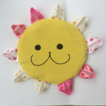 赤ちゃんのおもちゃ ふわシャカライオンタグハンカチ(花ジャンボ)